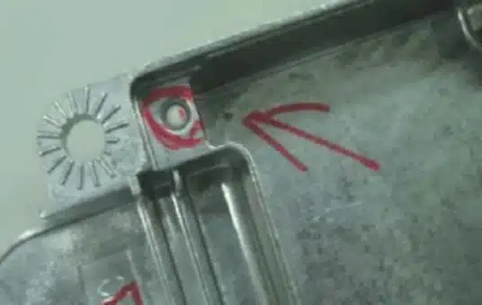 Aluminum Die Casting Defects: The 10 other miscellaneous issues 7 Broken core pin in aluminum die casting—deformed boss/void at marked corner