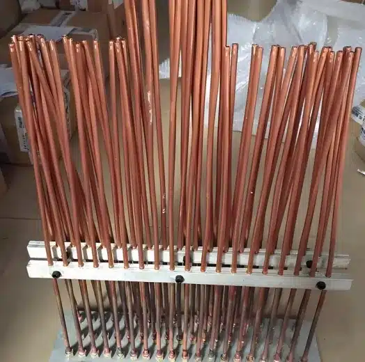 Die Casting Release Agent Spraying: How to Get Mold Spray Right 3 Traditional copper pipe spray manifold for applying water-based die casting release agent to the mold.