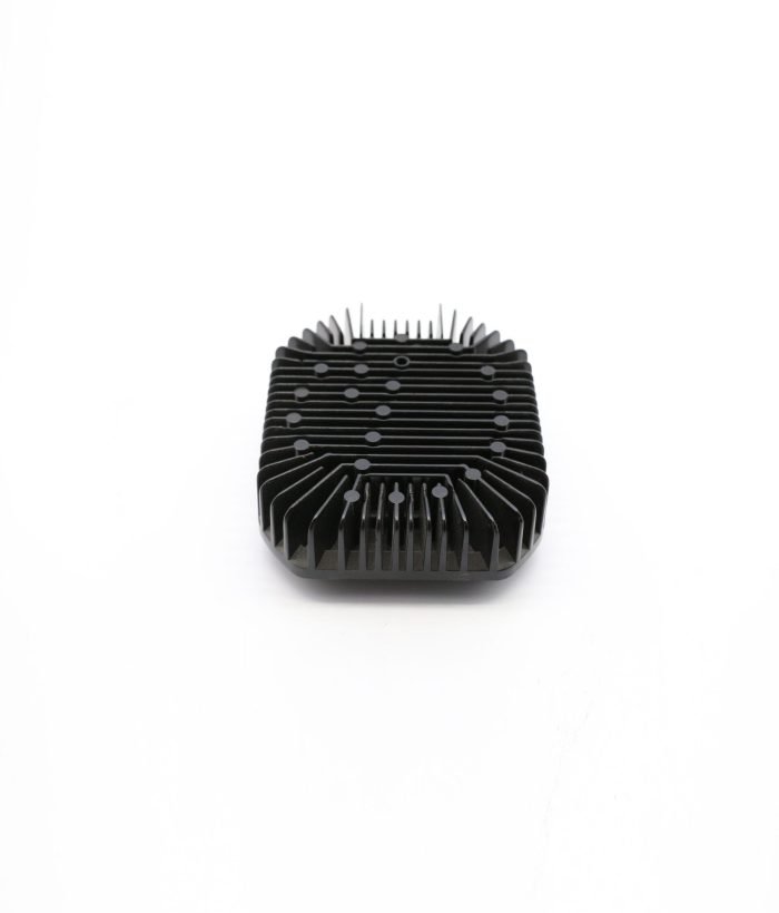 Signal transmitter heat sink